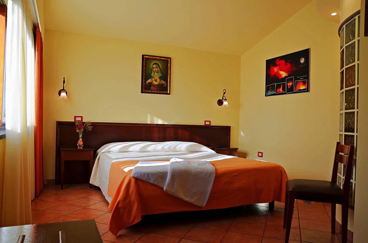 Villa Hirschen Zafferana Etnea Luaran gambar